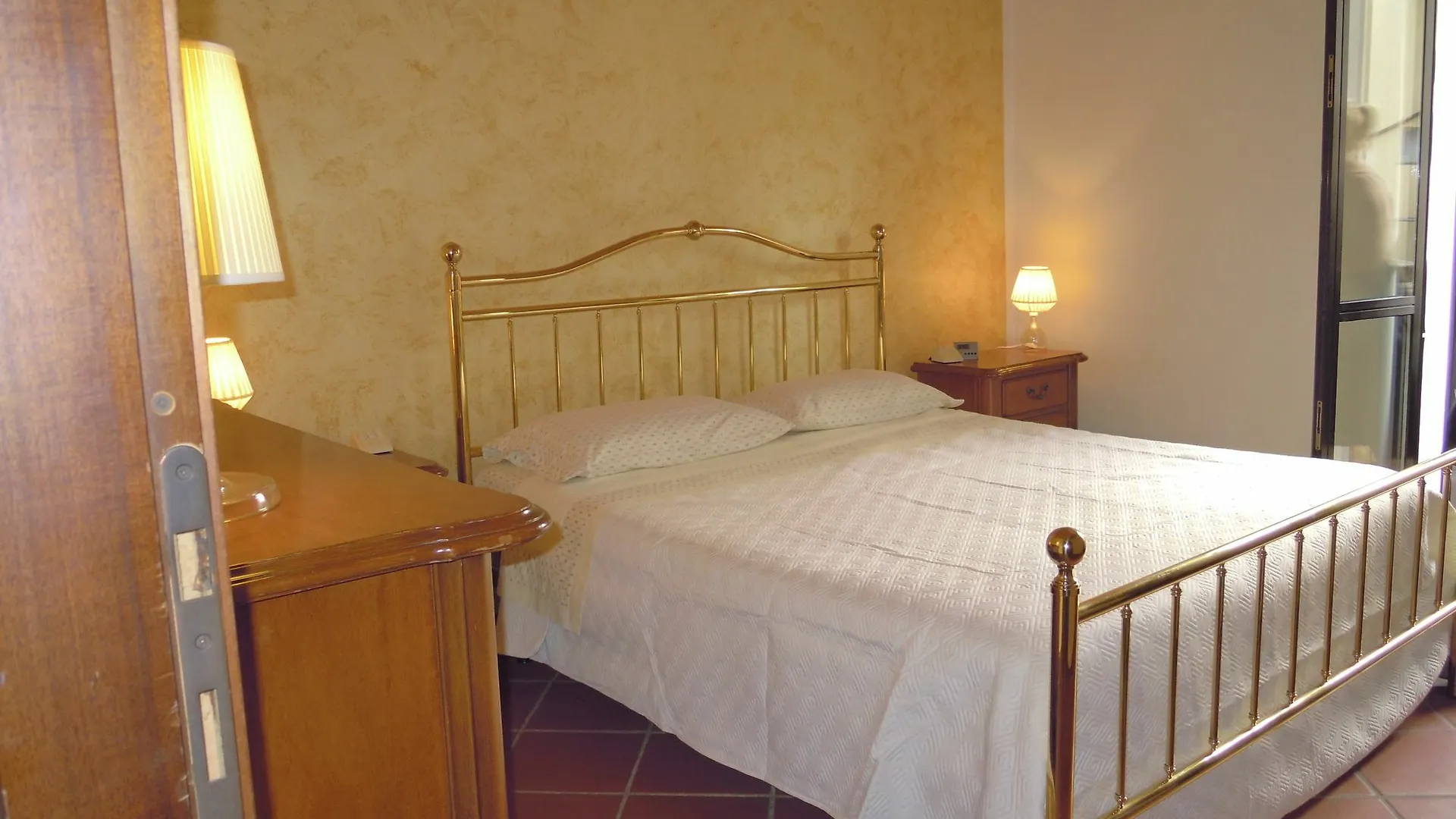 Apartment Verona For Rent La Casettina Rosa Italy